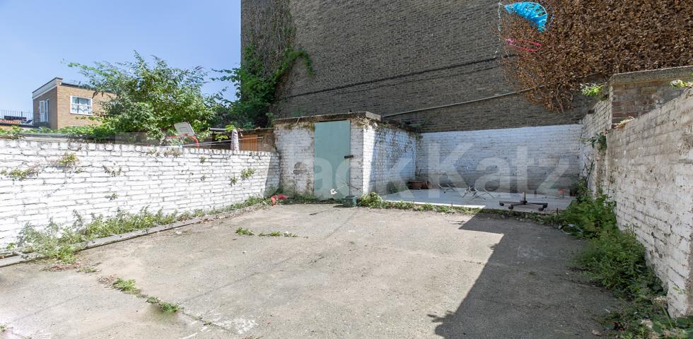 			3/4 BED & 2 BATH PERIOD HOUSE IN CAMDEN!, 3 Bedroom, 1 bath, 1 reception Terraced House			 Pratt Street, CAMDEN